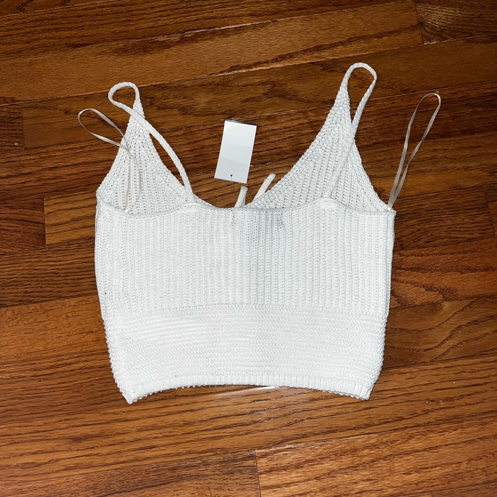 Crop Top - Picture 2 of 3